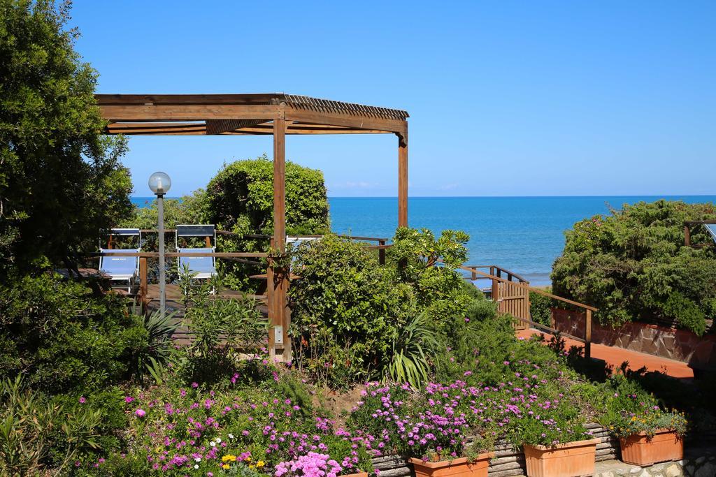 Le Dune Sea View Apartments - Futura Cav San Vincenzo Eksteriør billede